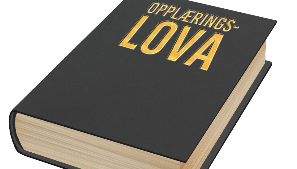 Ny opplæringslov – mer regelstyring av sektoren? Bilde av svart bok med tittelen Opplæringslova